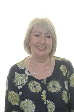 Profile image for Councillor Lynda Stables